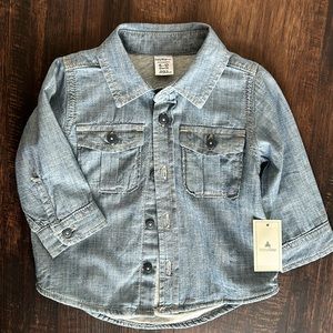 Baby Gap Boys Button Down chambray with lining  Shirt size 6-12 months